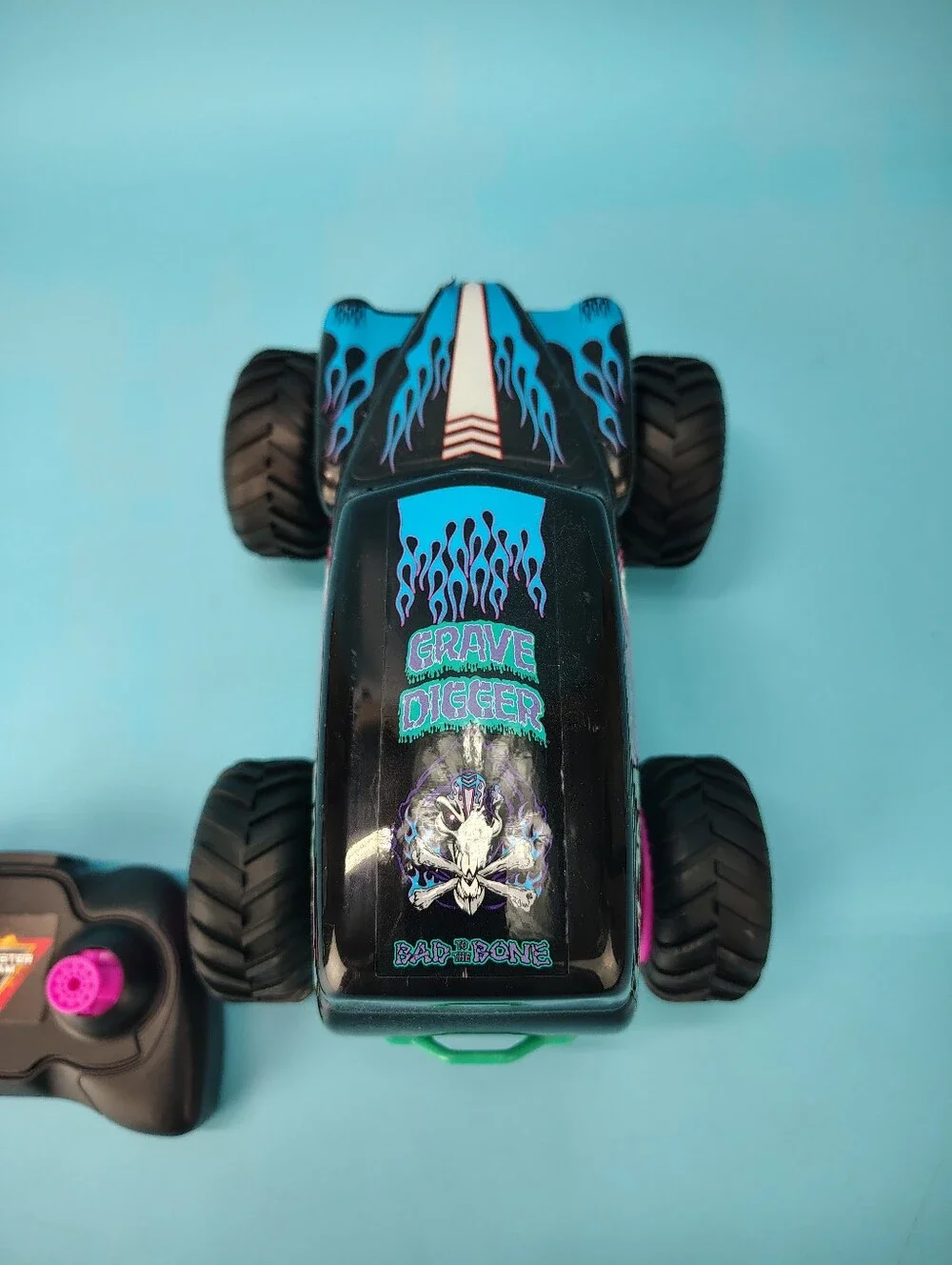 Monster Jam Grave Digger Nitro Neon Monster Truck 1:24 (With Remote) Works VG